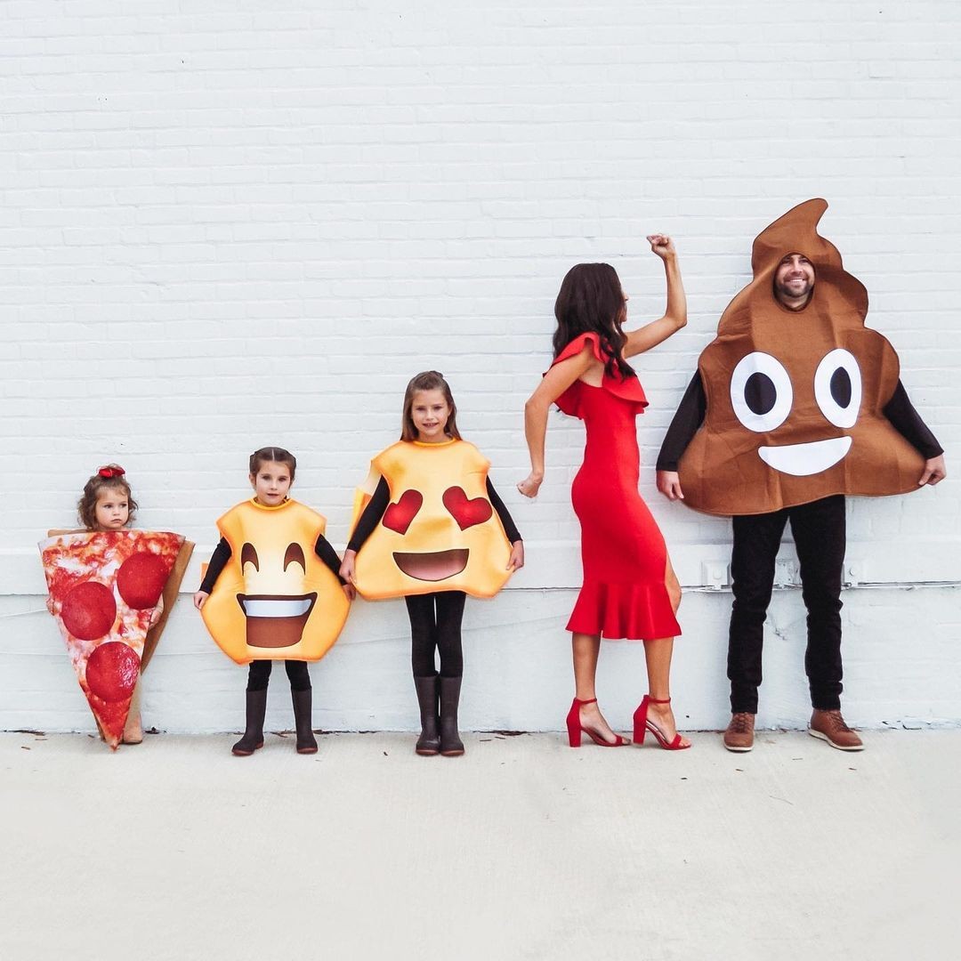 Emoji Family Halloween Costume Idea