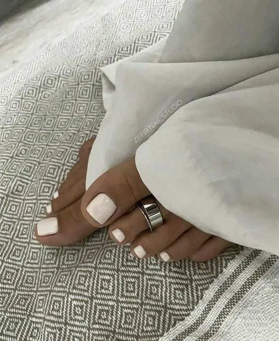 classic Toenails