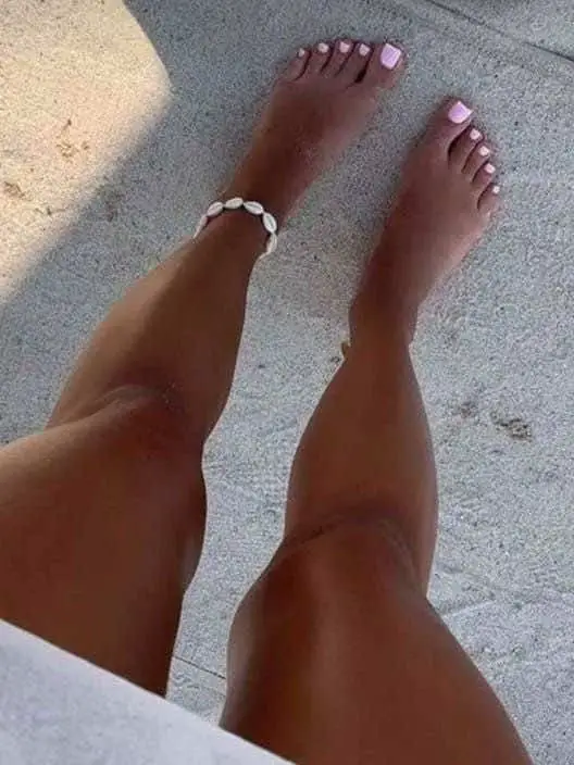 barbiecore Toes