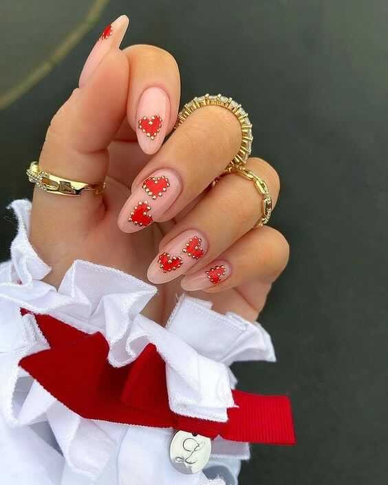 metallic Valentine’s Nails