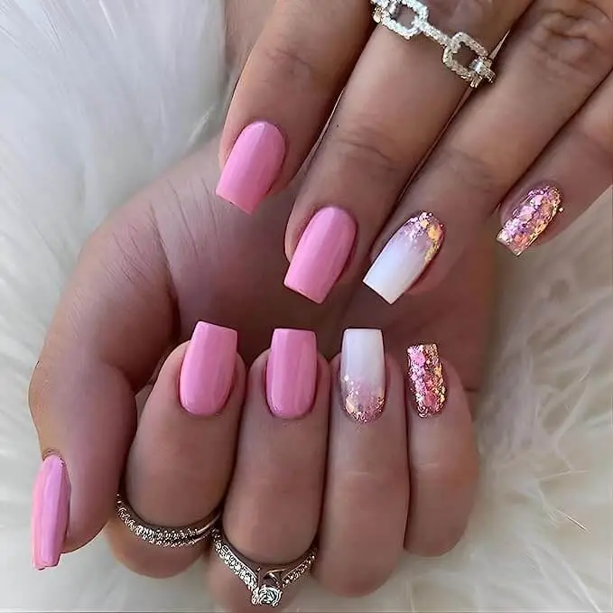 SPARKLY PINK NAIL DESIGNS