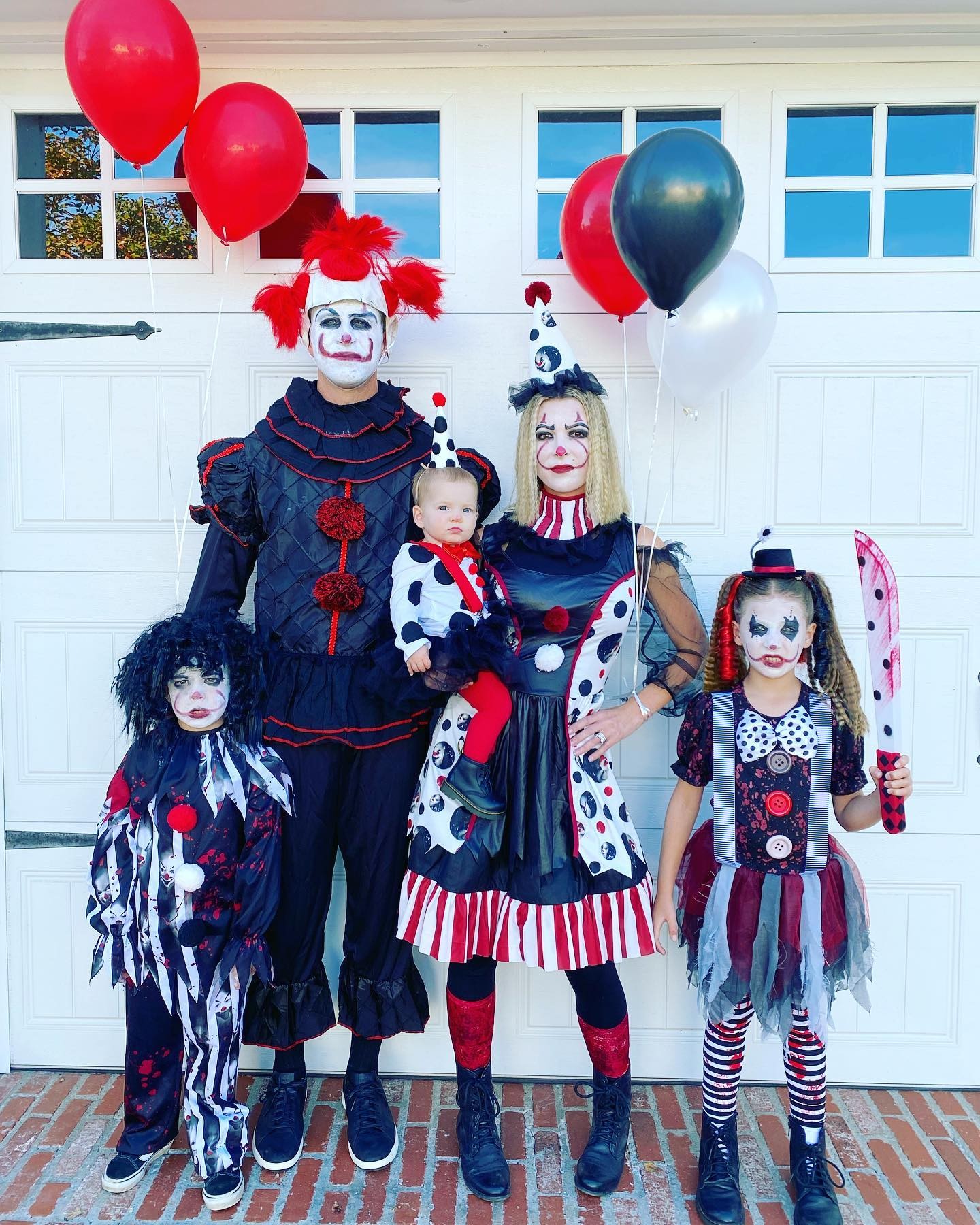 Scary Clowns Halloween Family Costume Idea