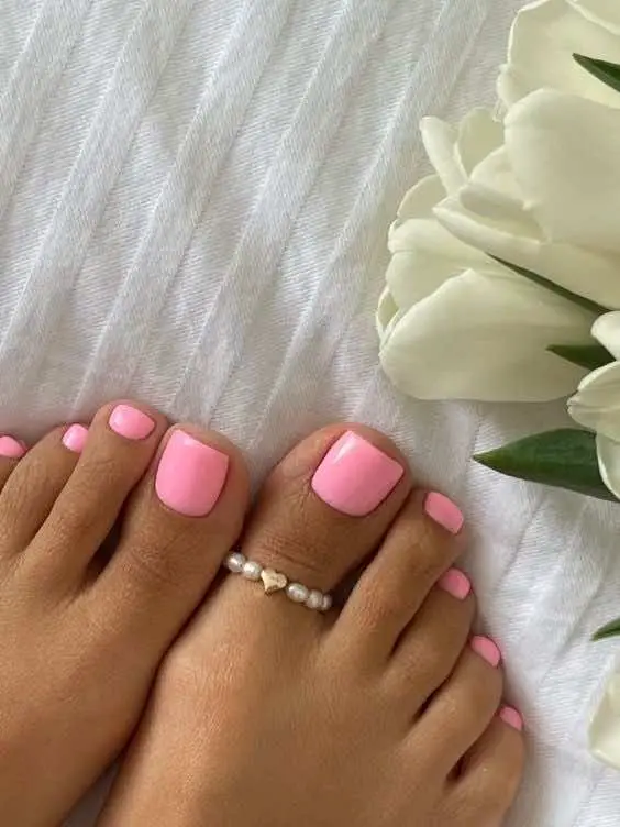 barbiecore Toes