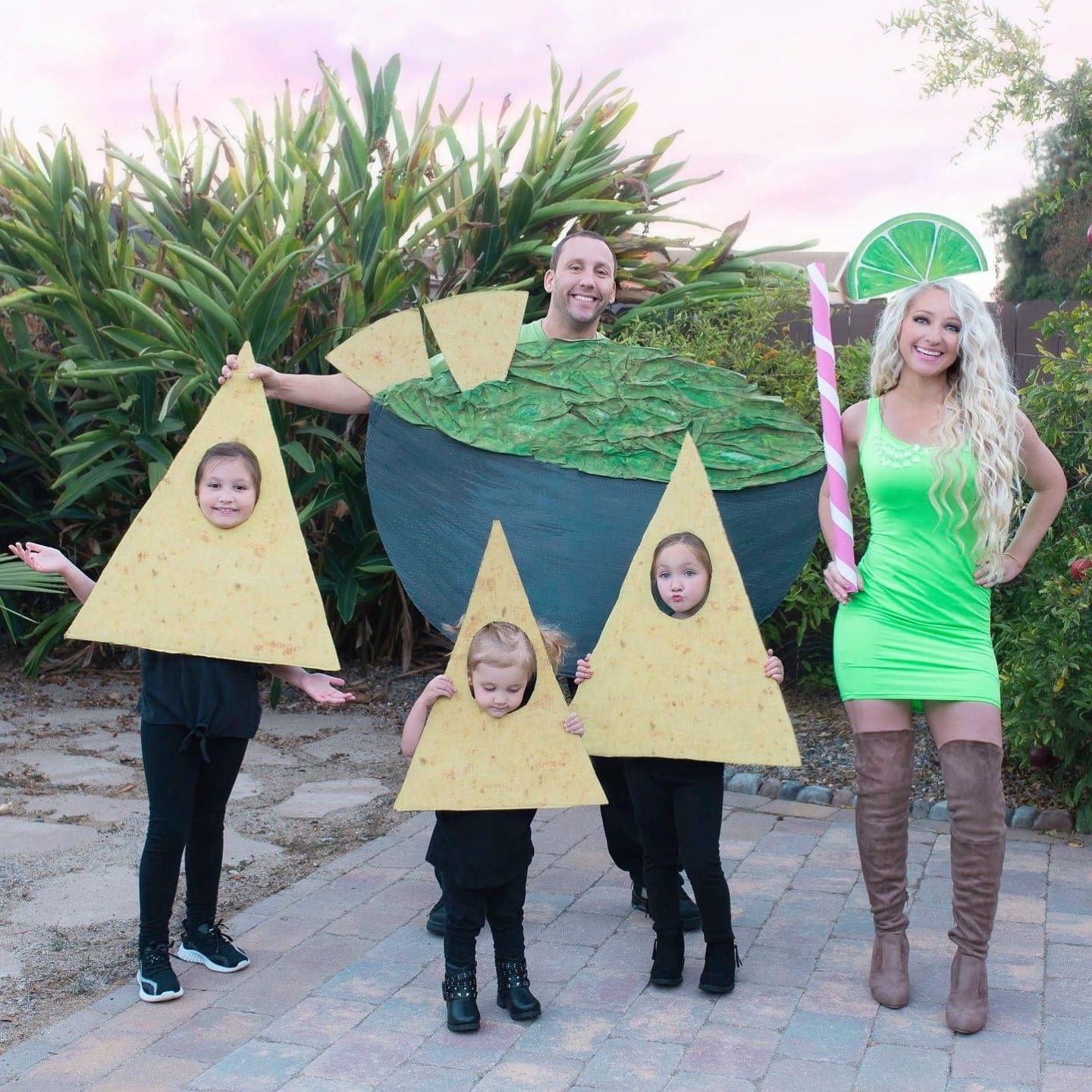 Guacamole with a Side of Margarita Halloween Costume Idea