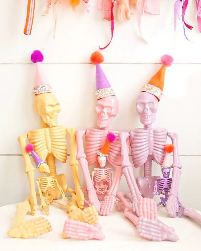 Pastel skeletons